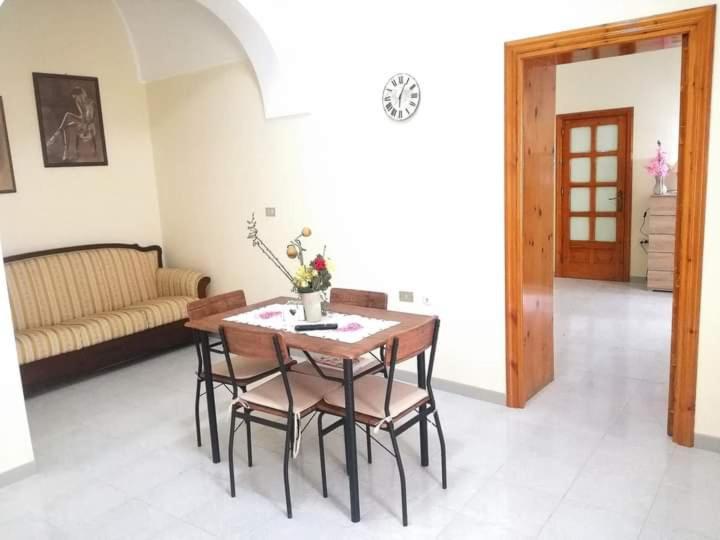 L 'Alcova Holidays Home Centro Storico Ceglie Messapica Zewnętrze zdjęcie