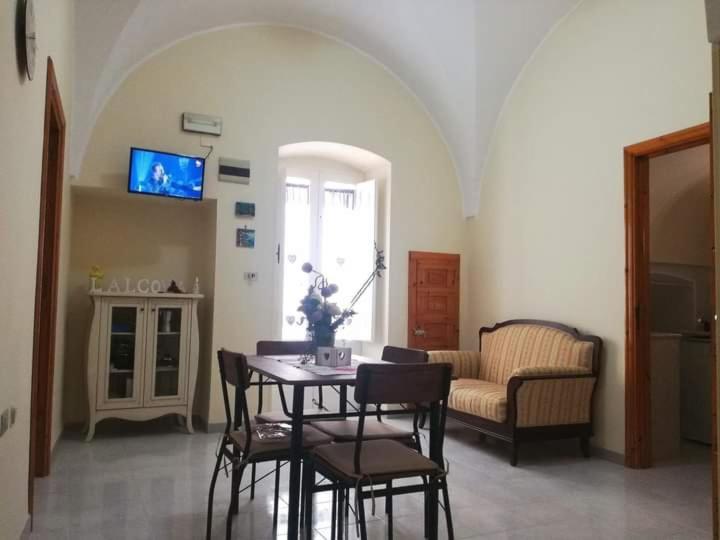 L 'Alcova Holidays Home Centro Storico Ceglie Messapica Zewnętrze zdjęcie