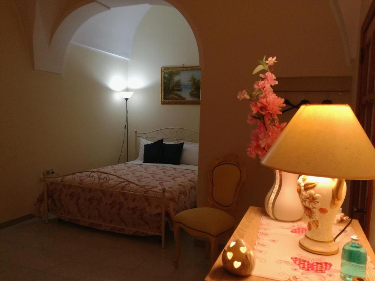 L 'Alcova Holidays Home Centro Storico Ceglie Messapica Zewnętrze zdjęcie